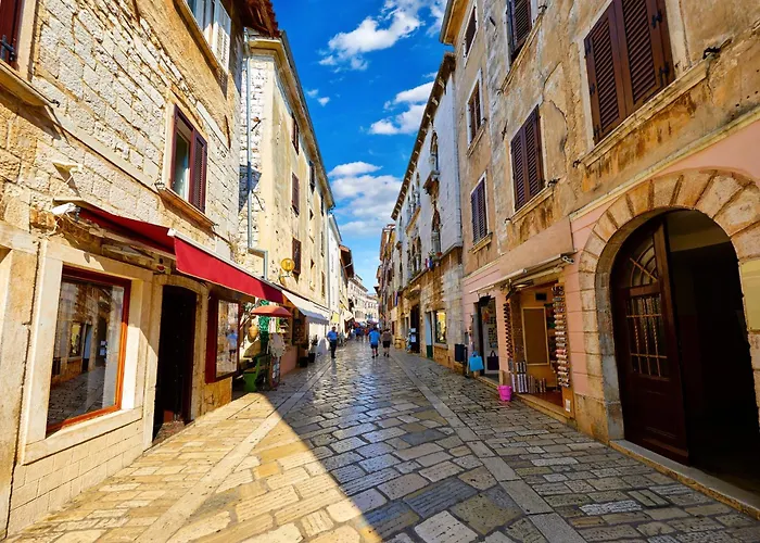 Apartment In With One-bedroom 28 Porec